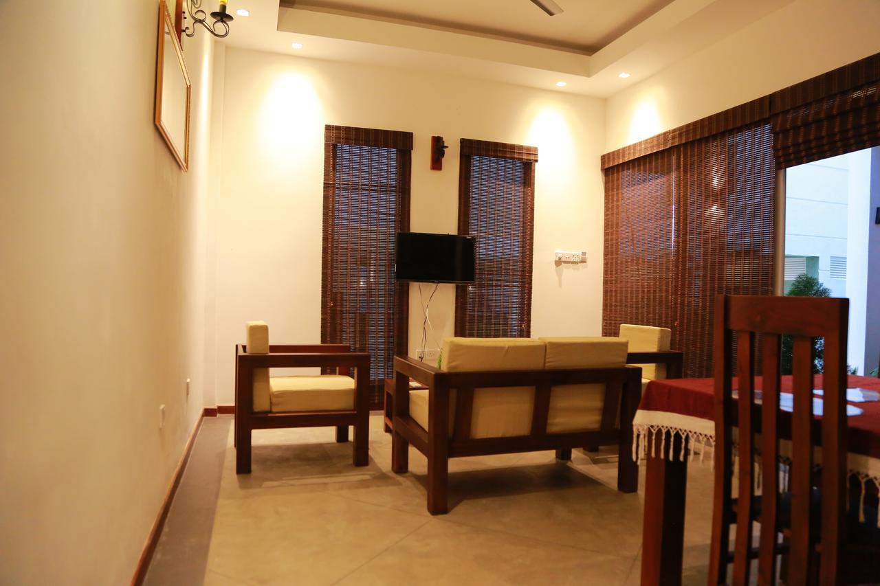 Hotel Hikka Boutique Narigama Esterno foto